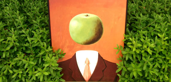 マグリットの絵画